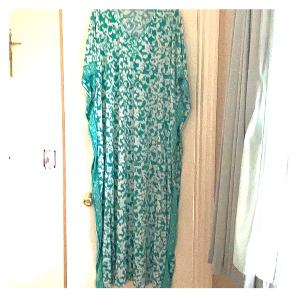 Joan Rivers Ladies Caftan w/ bejeweled v neckline